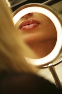 lipsandmakeupmirrorc2a9istockphotocom_shanekato1